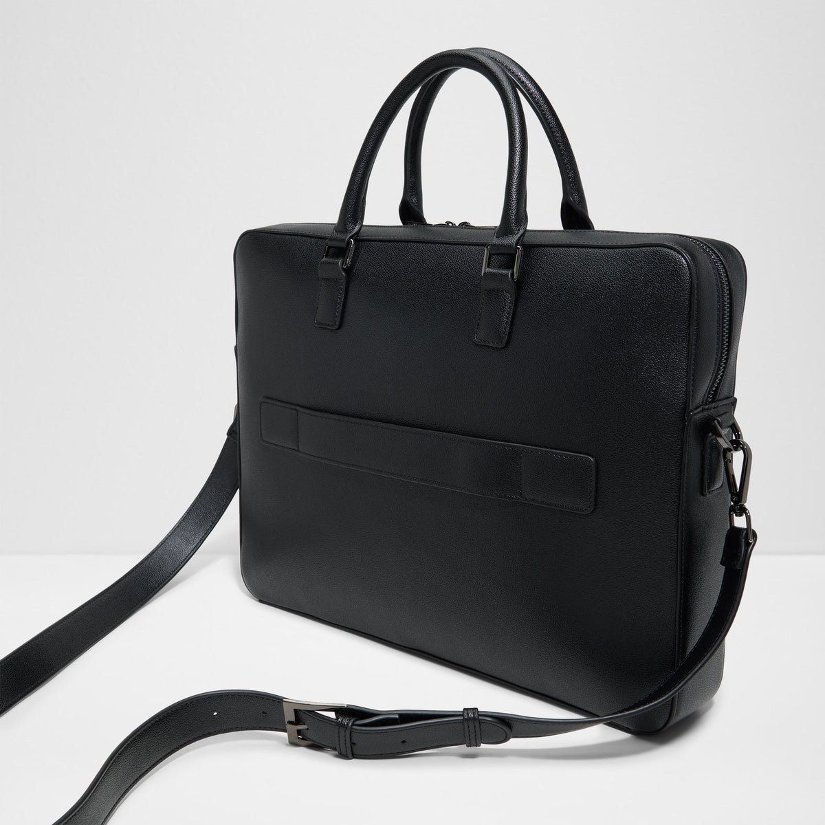 Bradleey - Other Black - image 1