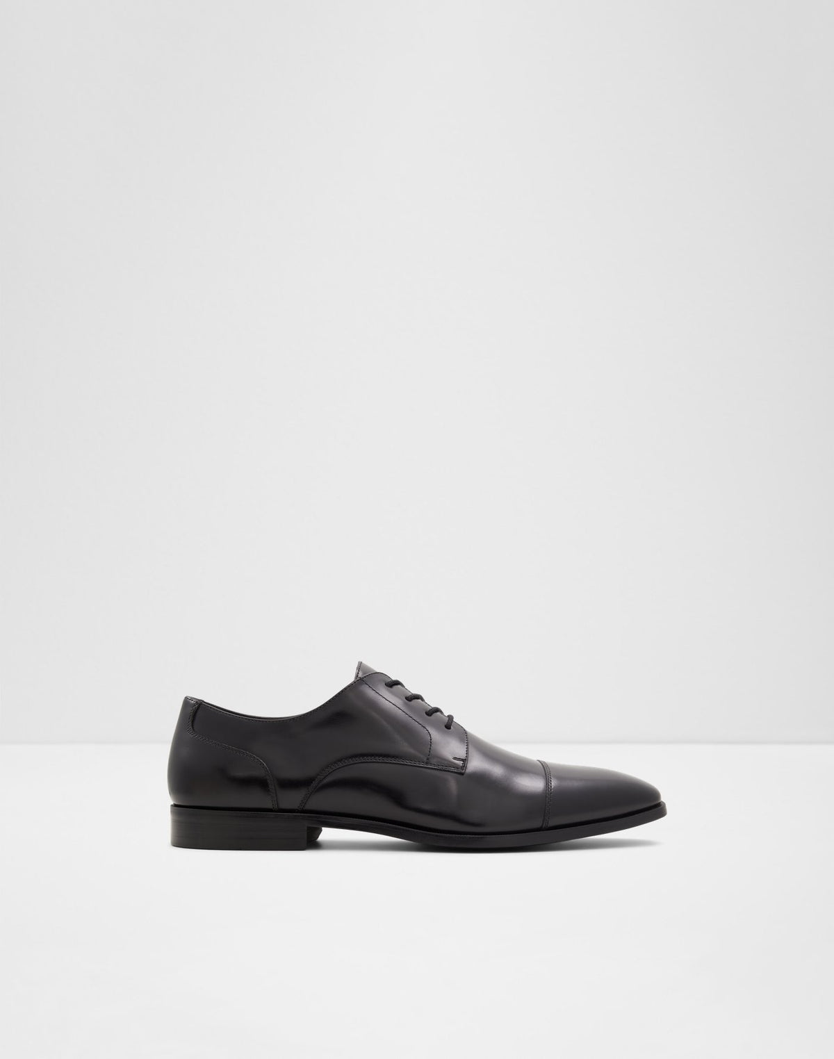 Callahan - Black (001) - alternate image
