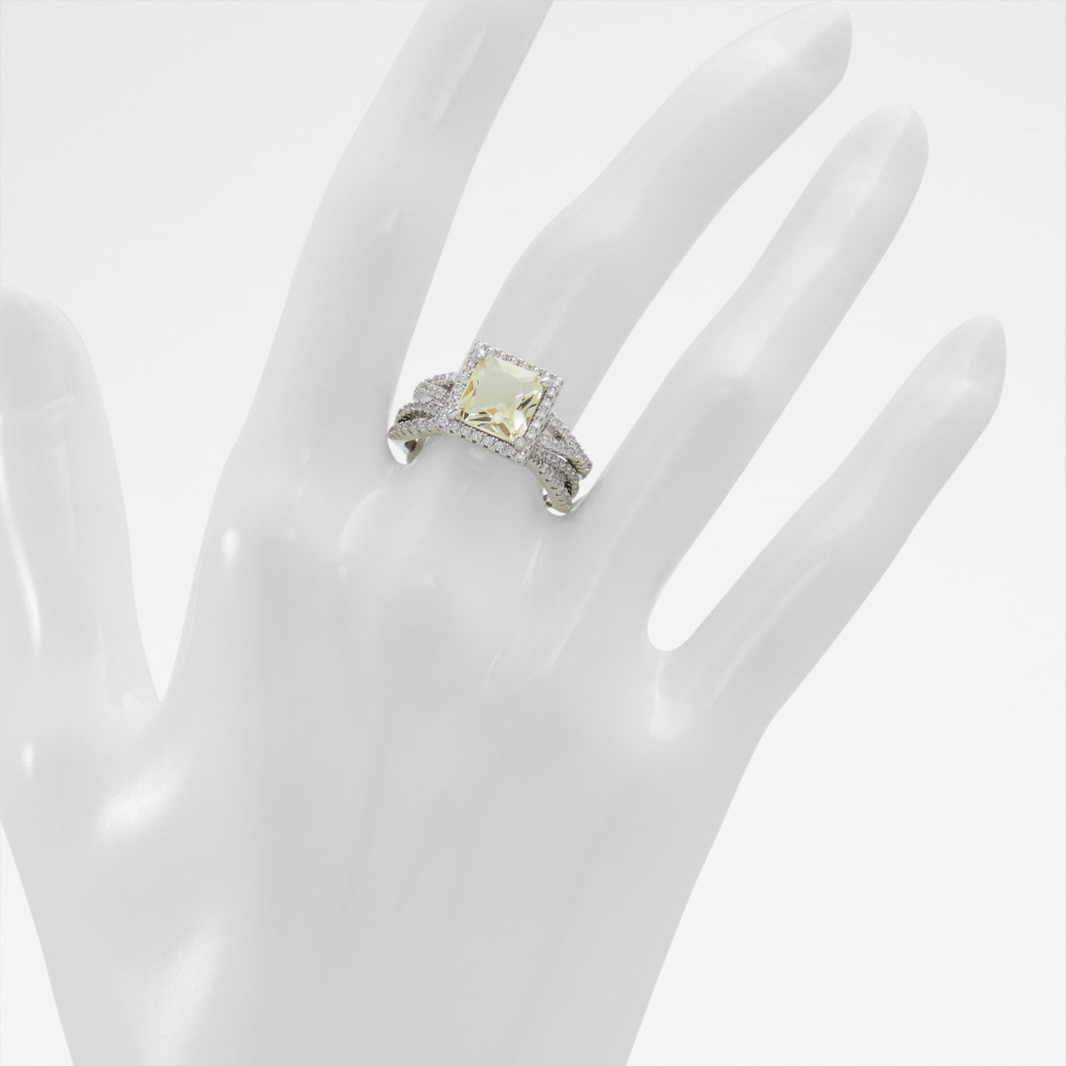 Carramalia - Light Yellow - image 1