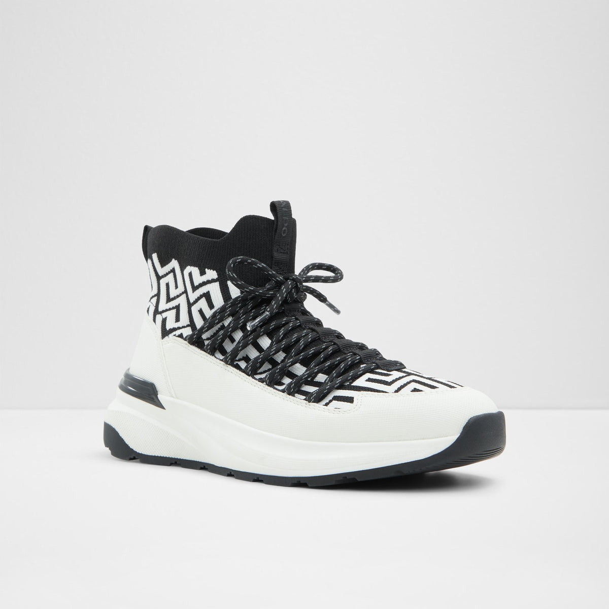 Everlynn - White (122) - image 3
