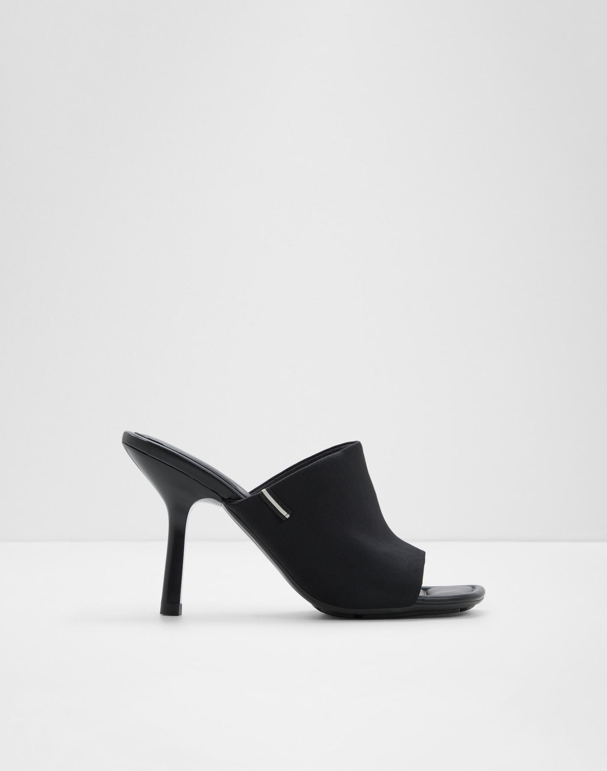 Eviey - Black - alternate image
