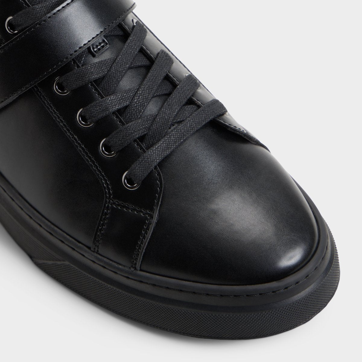 Iann - Black/Black - image 4