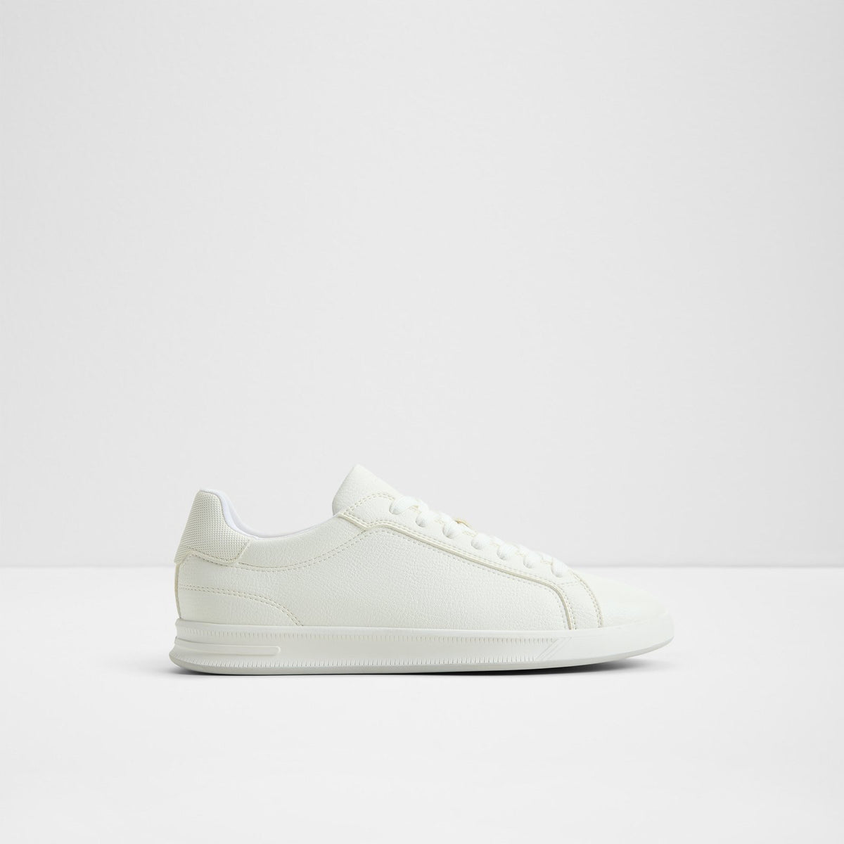 Jeremie - White - square image