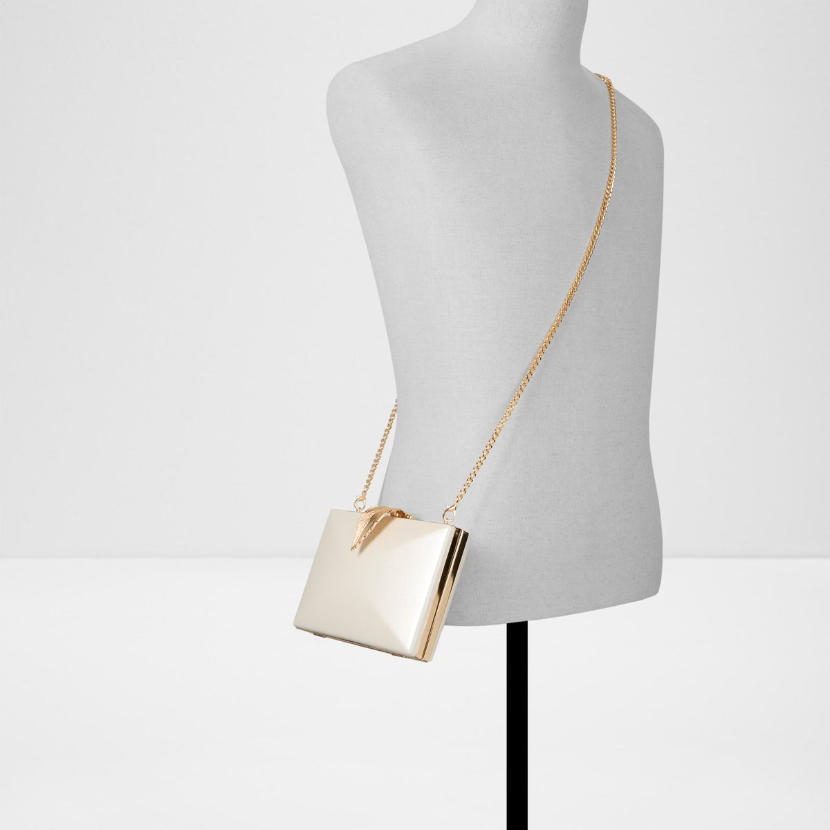 Layali - White - image 3