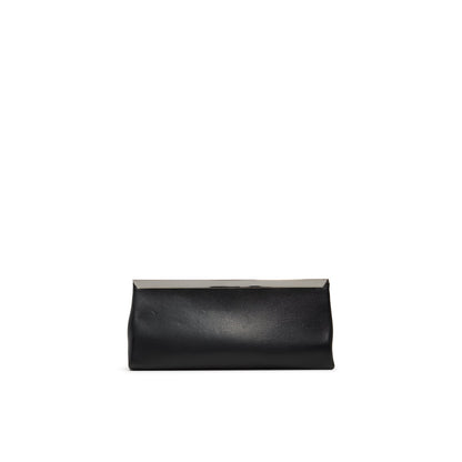 Leticiaa - Black - square image