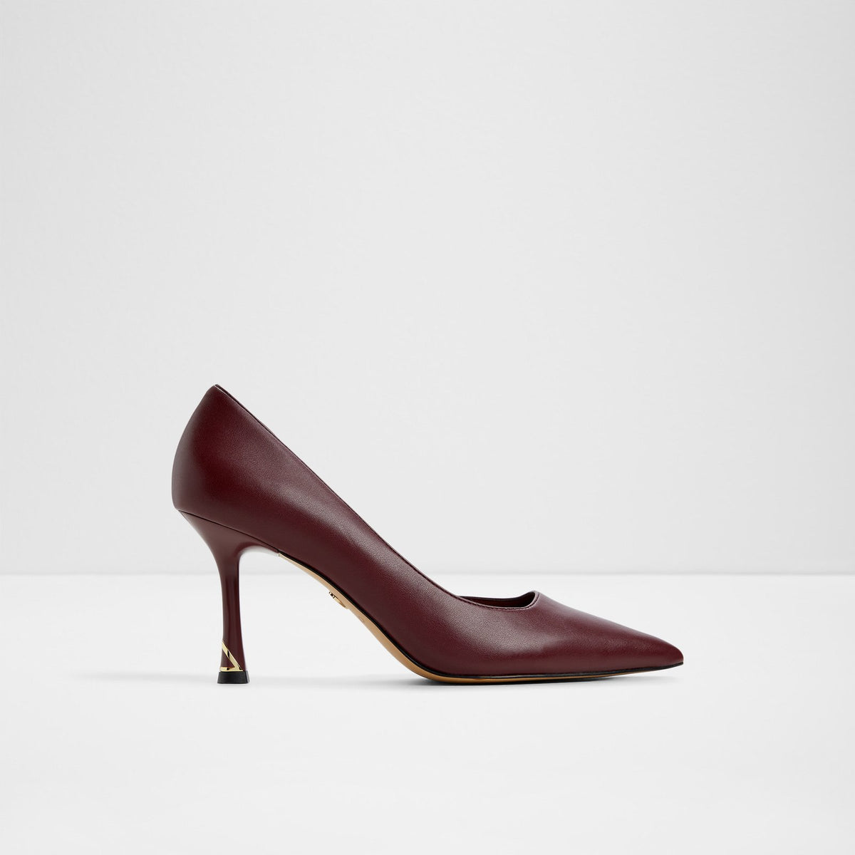 Livianna - Red - square image