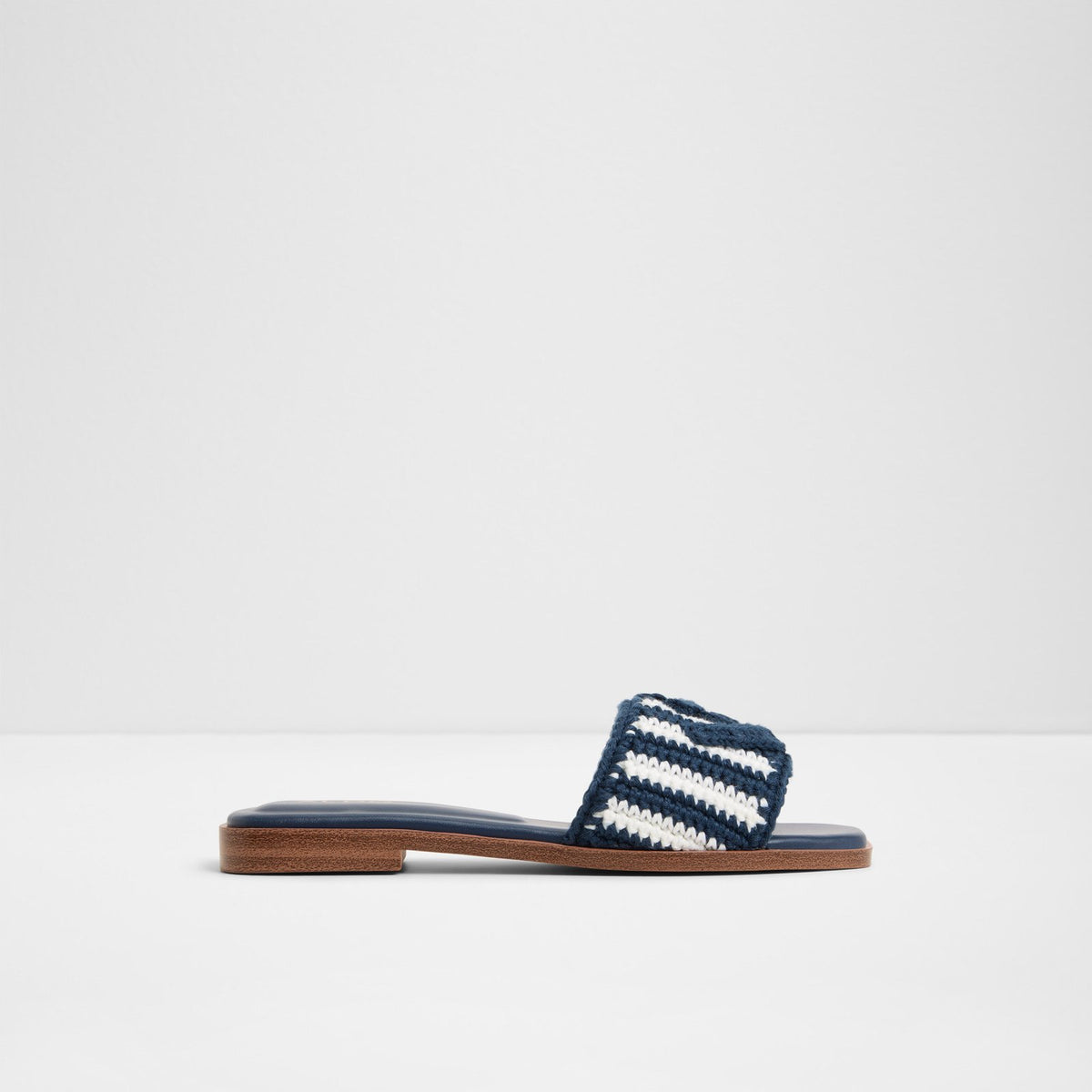 Sabbia - Blue - square image